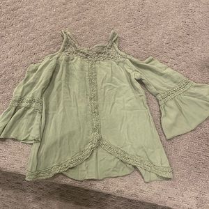 Bell sleeved blouse